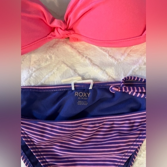 TWO CUTE/SWIM SEASON! 🖤ROXY bikini with interchangeable bikini (TWO bikinis) - Picture 7 of 12
